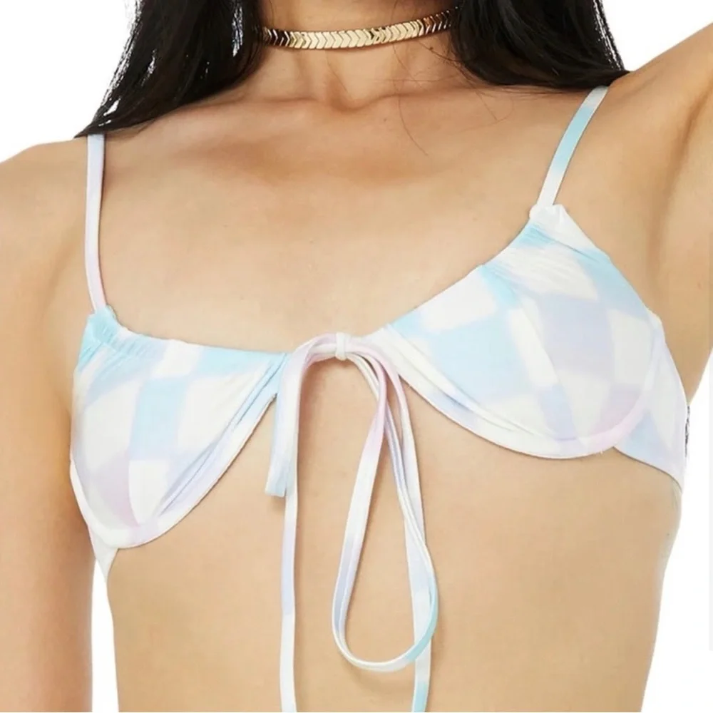 Frankie’s Bikinis ALO Pink Blue Checkered Satin 2 Piece Set Women’s Size Large